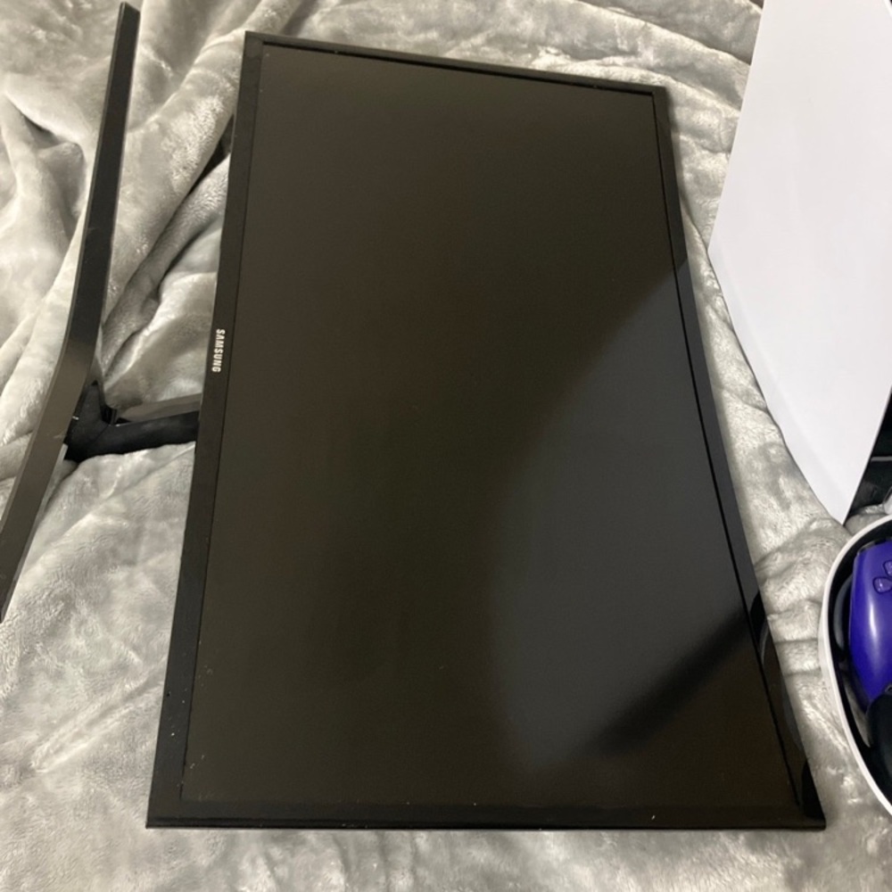 Ps5,monitor,controller,headset - Picture 2 of 2